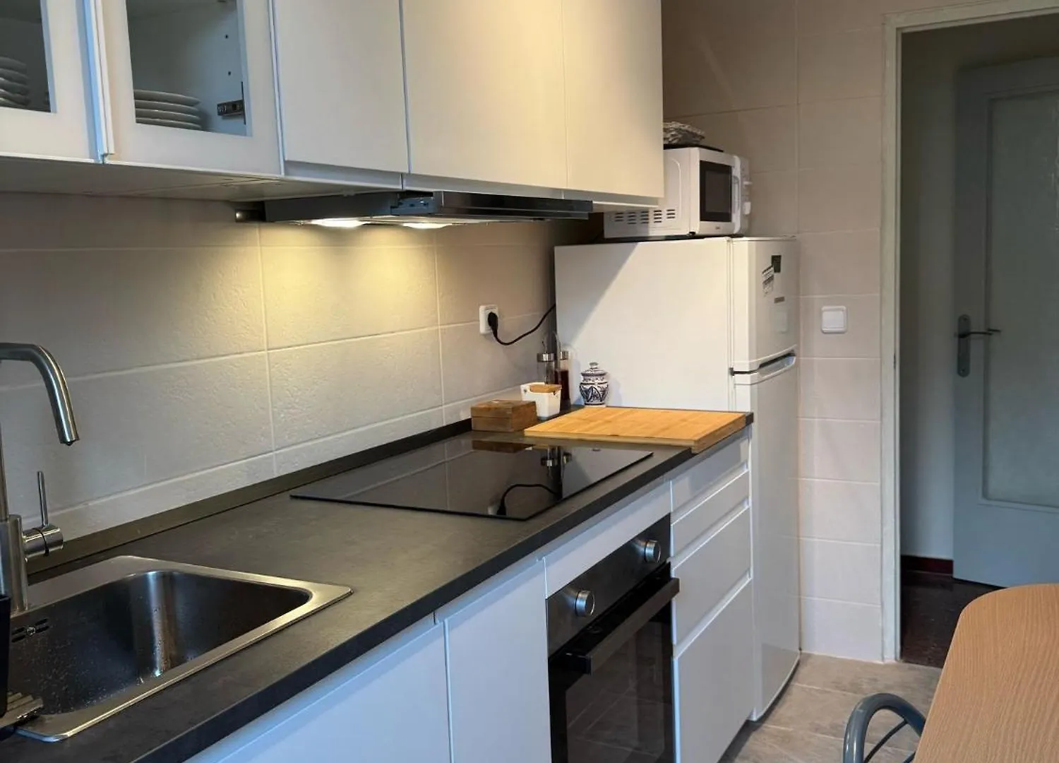 Luminoso apartamento en Canet de Mar cercano a la playa y a Barcelona España