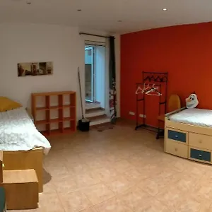 Preciosa Casa De 2 Pisos A 50 Metros De La Playa Canyet de Mar